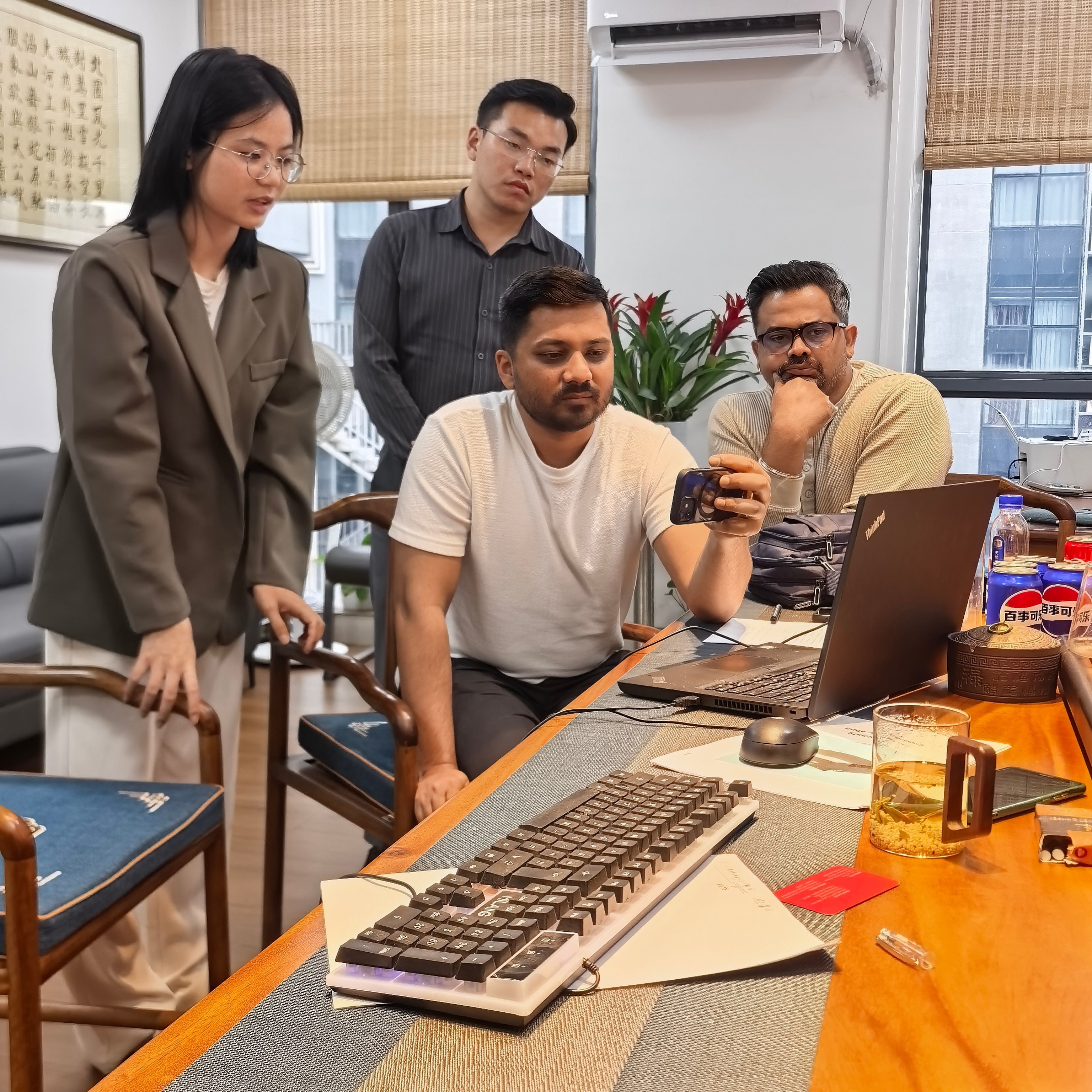 Latest company blogs about Jupin Technology Showcases AI Box Hardware and Algorithms to Indian Clients During On-Site Demo